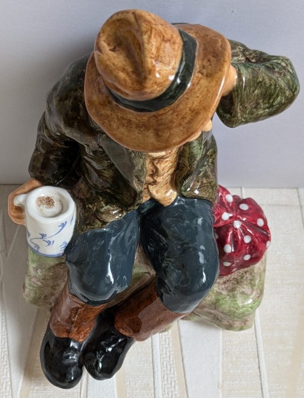 Royal Doulton Character Figurine - Owd Willum HN2042