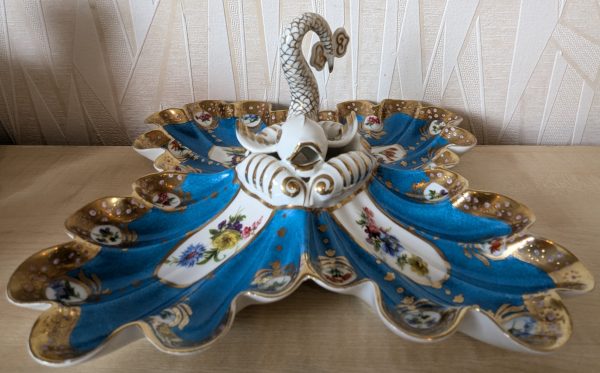 PXL_20240828_125459017 French Limoges Bow Porcelain Fish & 4-shell Sweetmeat Or Pickle Stand