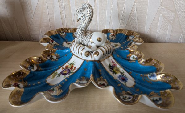 PXL_20240828_125552917 French Limoges Bow Porcelain Fish & 4-shell Sweetmeat Or Pickle Stand