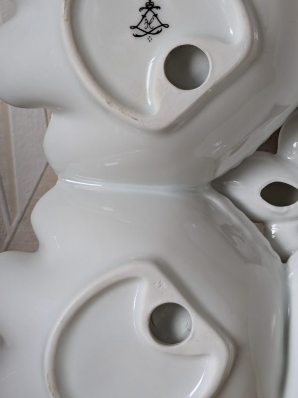 PXL_20240828_130104440 French Limoges Bow Porcelain Fish & 4-shell Sweetmeat Or Pickle Stand